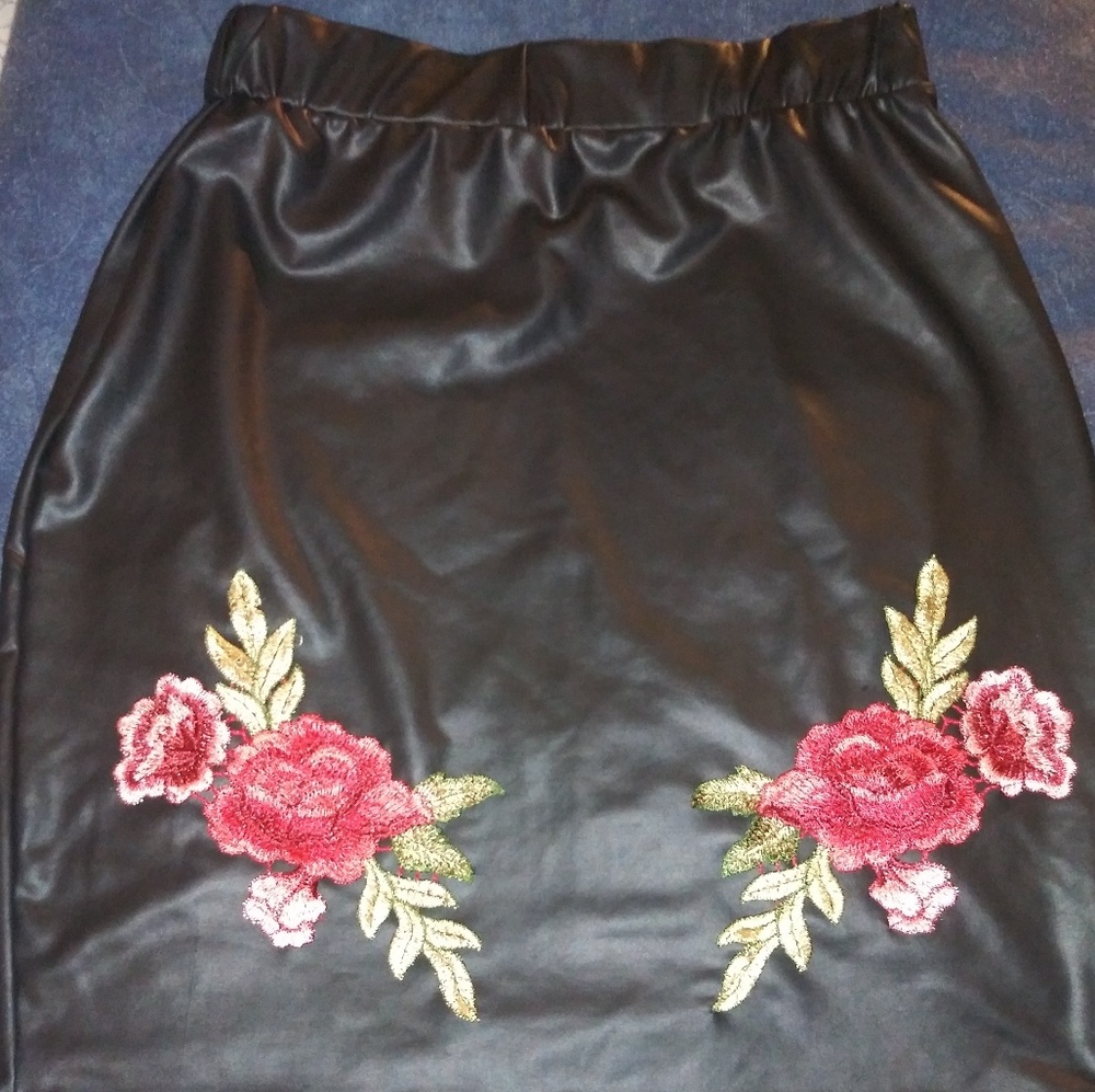 New Leather (rose) skirt
